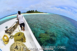 Meerufenfushi by Oscar Miralpeix 